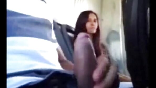 Abile ragazzo analizza bene la filme porno gratis on line bionda culona in camera da letto